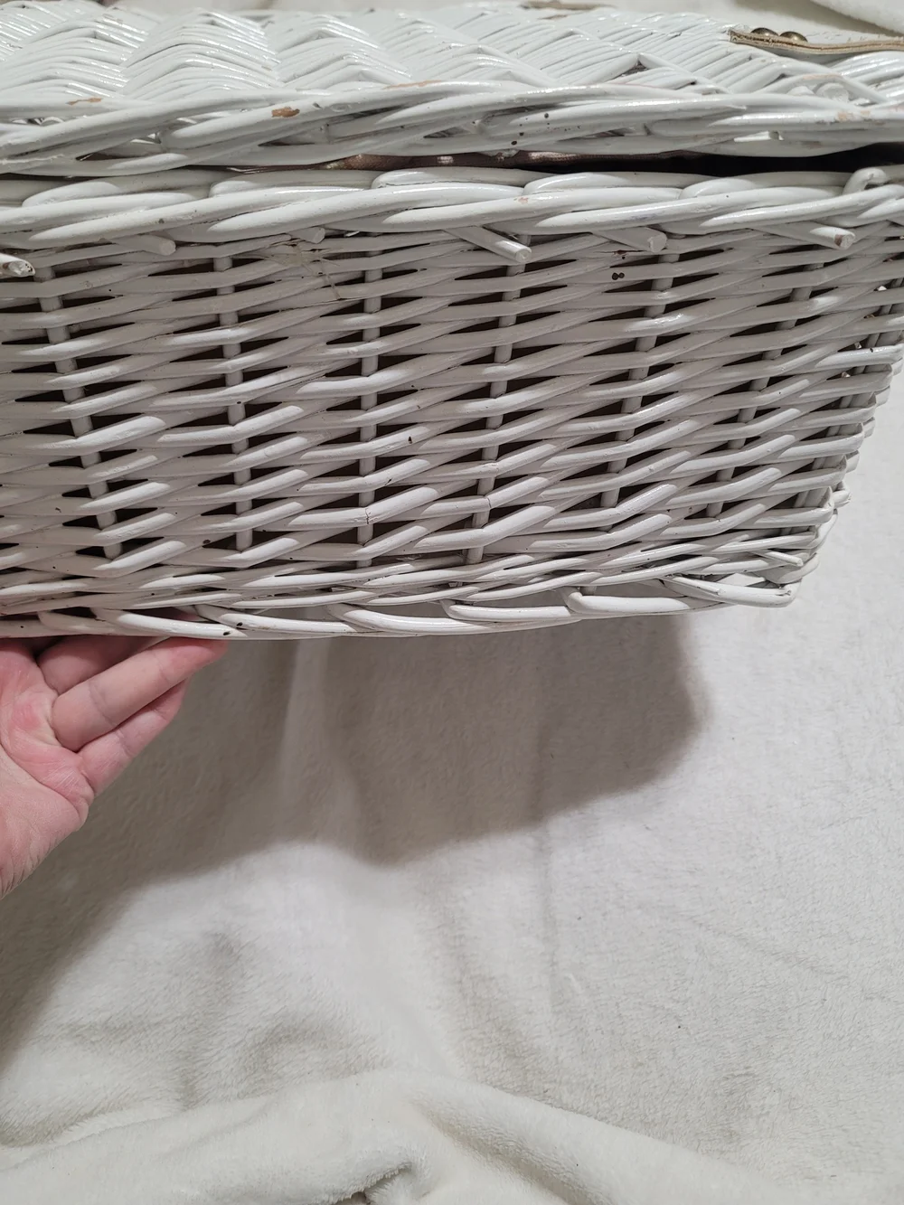 Very Rare‎ Rachel Ashwell Simply Shabby Chic Picnic Basket White Wicker Pink